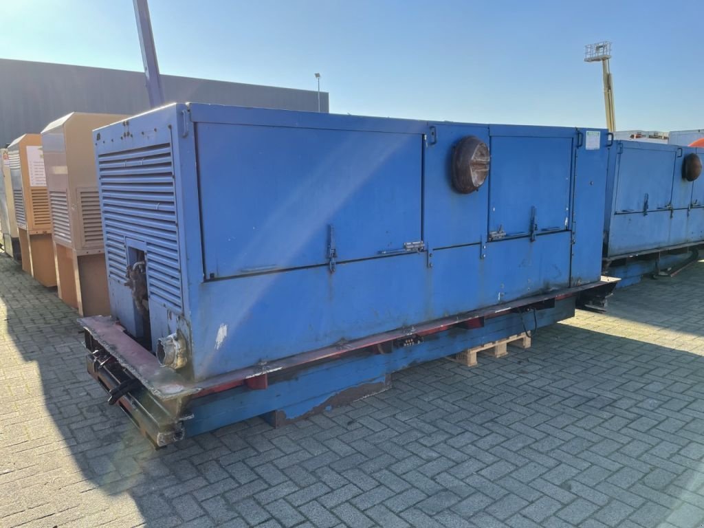 Notstromaggregat del tipo Caterpillar C 13 Leroy Somer 400 kVA Silent generatorset, Gebrauchtmaschine In VEEN (Immagine 1)