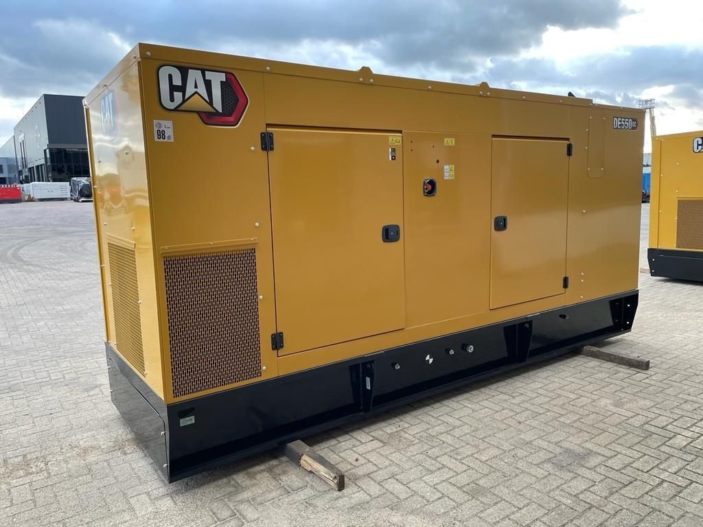 Notstromaggregat del tipo Caterpillar C13 DE550 GC 550 kVA Supersilent generatorset New !, Neumaschine en VEEN (Imagen 8)