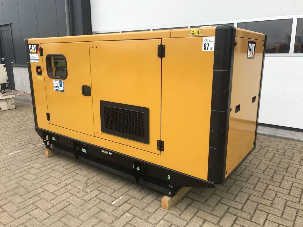 Notstromaggregat del tipo Caterpillar C4.4 110 kVA Supersilent Generatorset New !, Neumaschine In VEEN (Immagine 11)