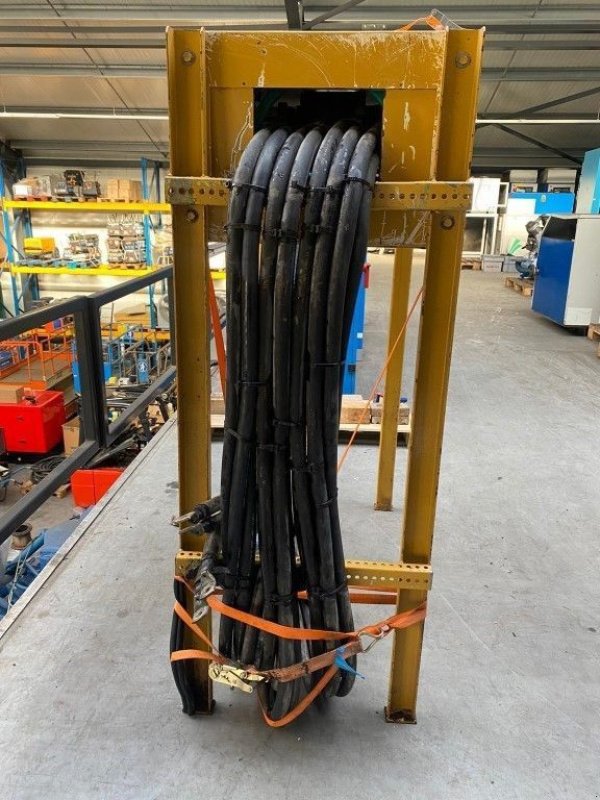 Notstromaggregat typu Caterpillar Schneider 1600 Ampere Vermogensschakelaar Breaker 1000 kVA, Gebrauchtmaschine v VEEN (Obrázek 4)