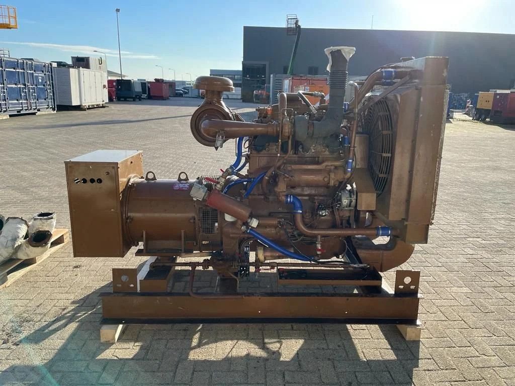 Notstromaggregat tip Cummins 140 kVA Leroy Somer generatorset, Gebrauchtmaschine in VEEN (Poză 3)