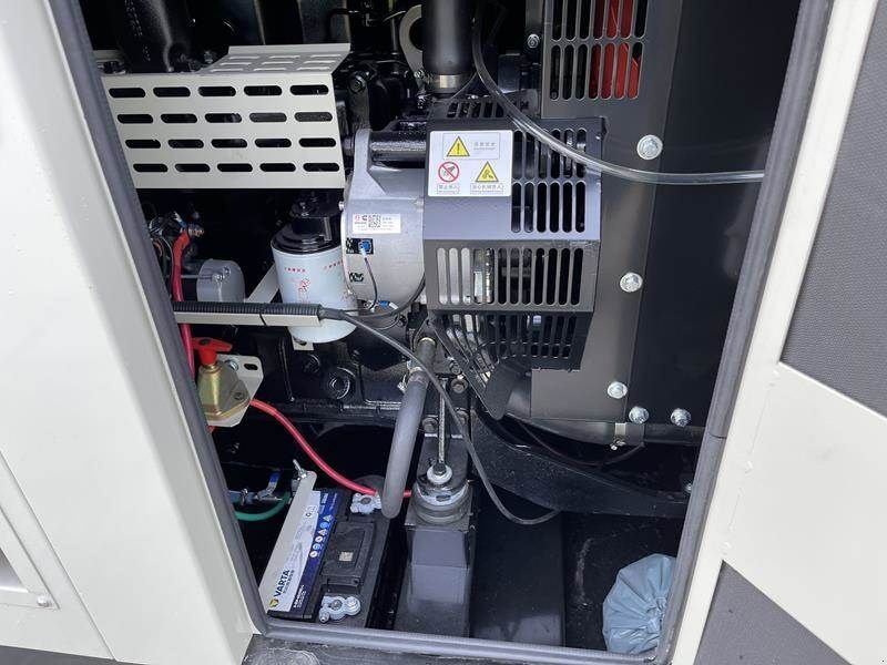 Notstromaggregat del tipo Cummins 28 kVA, Gebrauchtmaschine In Waregem (Immagine 9)