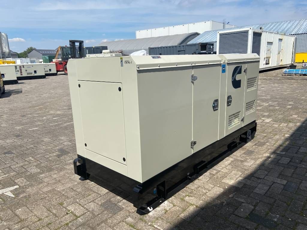 Notstromaggregat del tipo Cummins 4BTA3.9-G11 - 88 kVA Generator - DPX-19834, Neumaschine en Oudenbosch (Imagen 4)