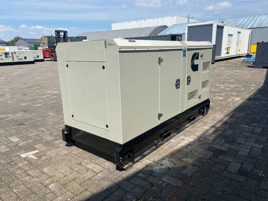 Notstromaggregat des Typs Cummins 4BTA3.9-G2 - 66 kVA Generator - DPX-19833, Neumaschine in Oudenbosch (Bild 3)