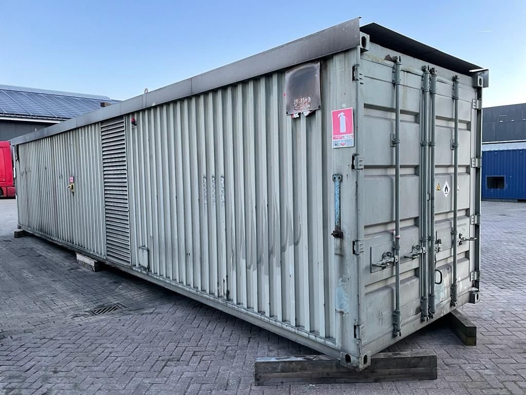 Notstromaggregat za tip Cummins KTA 38 G1 Leroy Somer 1500 kVA Silent generatorset in 40 ft cont, Gebrauchtmaschine u VEEN (Slika 1)