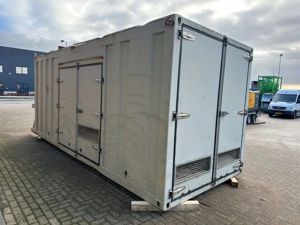 Notstromaggregat du type Cummins KTA 38 G2 Leroy Somer 1000 kVA Silent generatorset in container, Gebrauchtmaschine en VEEN (Photo 4)