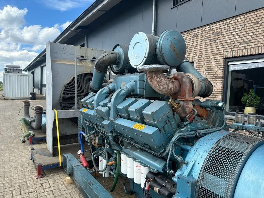 Notstromaggregat du type Cummins KTA 50 G1 SDMO 1000 kVA generatorset ex Emergency Noodstroom Agg, Gebrauchtmaschine en VEEN (Photo 9)