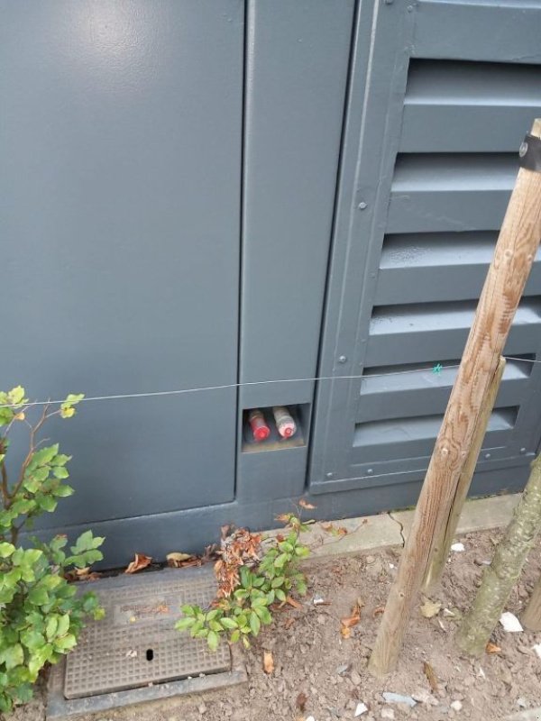 Notstromaggregat des Typs Cummins KTA 50-G2 Leroy Somer 1400 kVA generatorset in Silent container, Gebrauchtmaschine in VEEN (Bild 4)