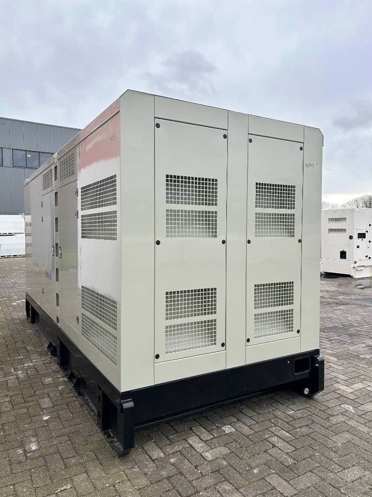 Notstromaggregat του τύπου Cummins QSK19-G11 - 800 kVA Generator - DPX-19849, Neumaschine σε Oudenbosch (Φωτογραφία 2)