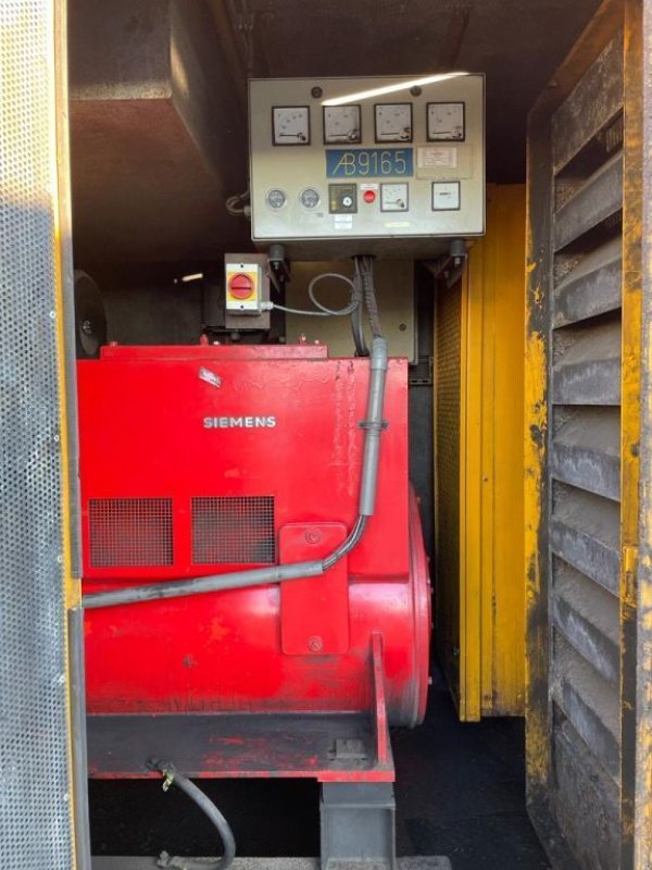 Notstromaggregat типа Cummins VTA 28 G3 Siemens 650 kVA generatorset in 20 ft container, Gebrauchtmaschine в VEEN (Фотография 5)