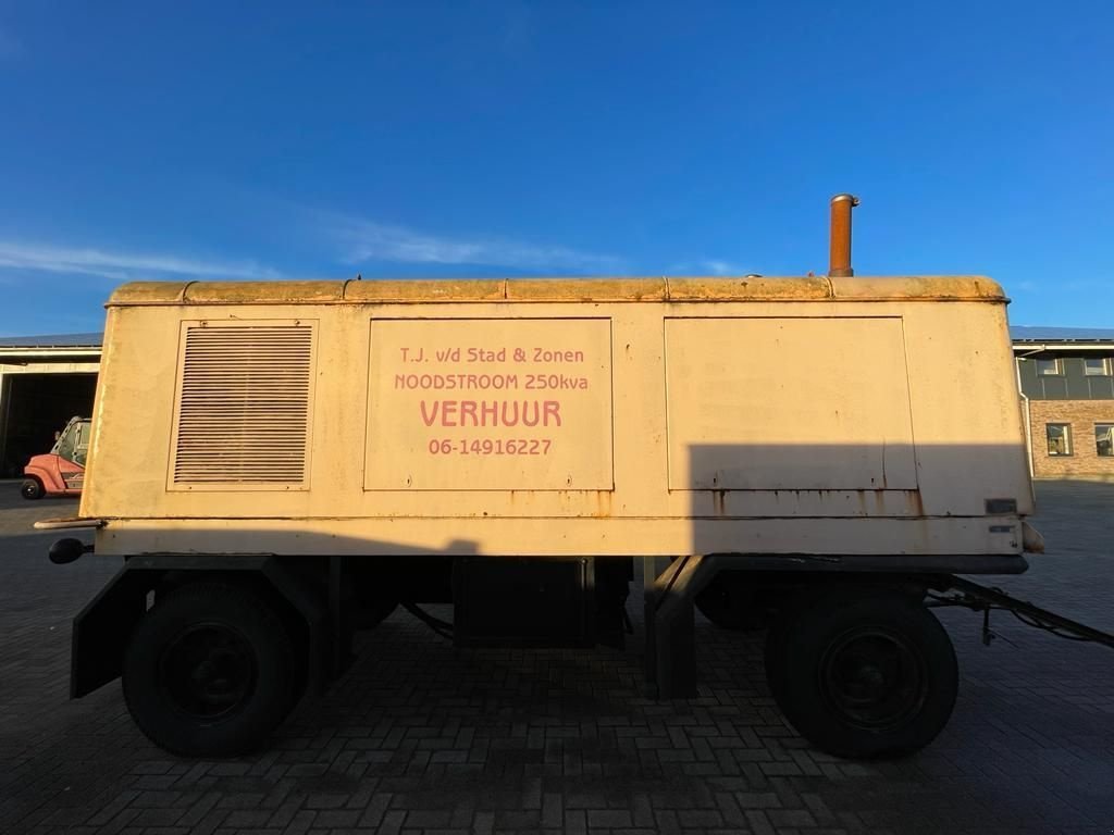 Notstromaggregat του τύπου Deutz F12M 716 Bredenoord AEG 250 kVA Silent generatorset op aanhanger, Gebrauchtmaschine σε VEEN (Φωτογραφία 10)