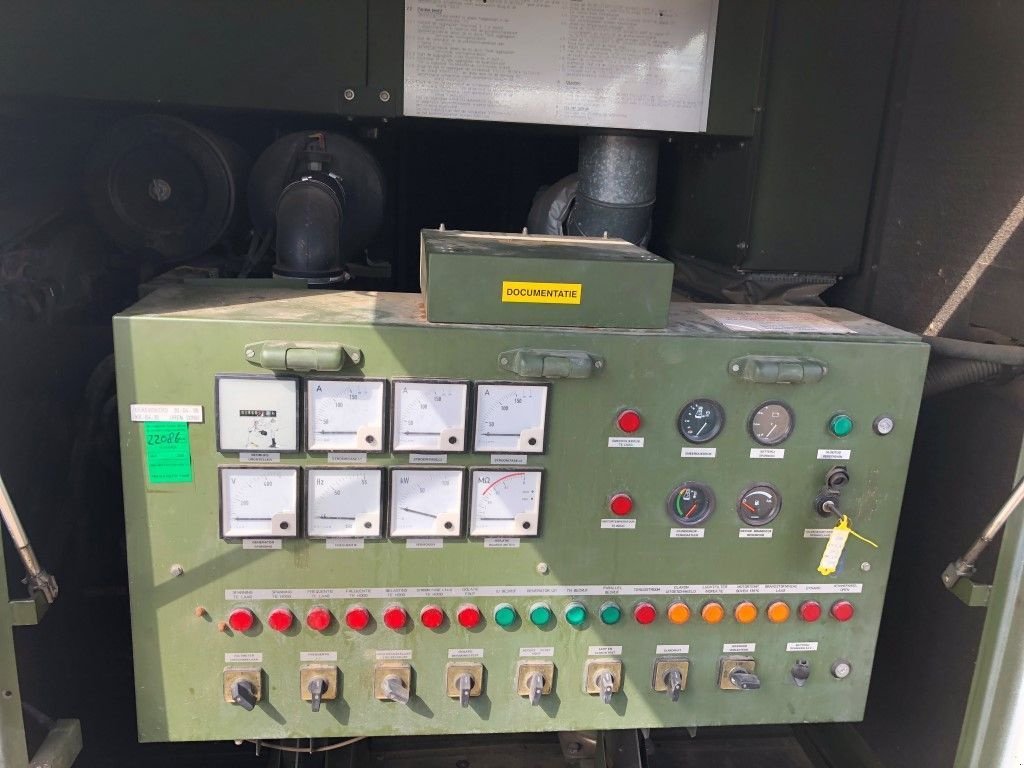 Notstromaggregat типа Deutz Leroy Somer F8L413F 100 kVA Silent generatorset, Gebrauchtmaschine в VEEN (Фотография 8)