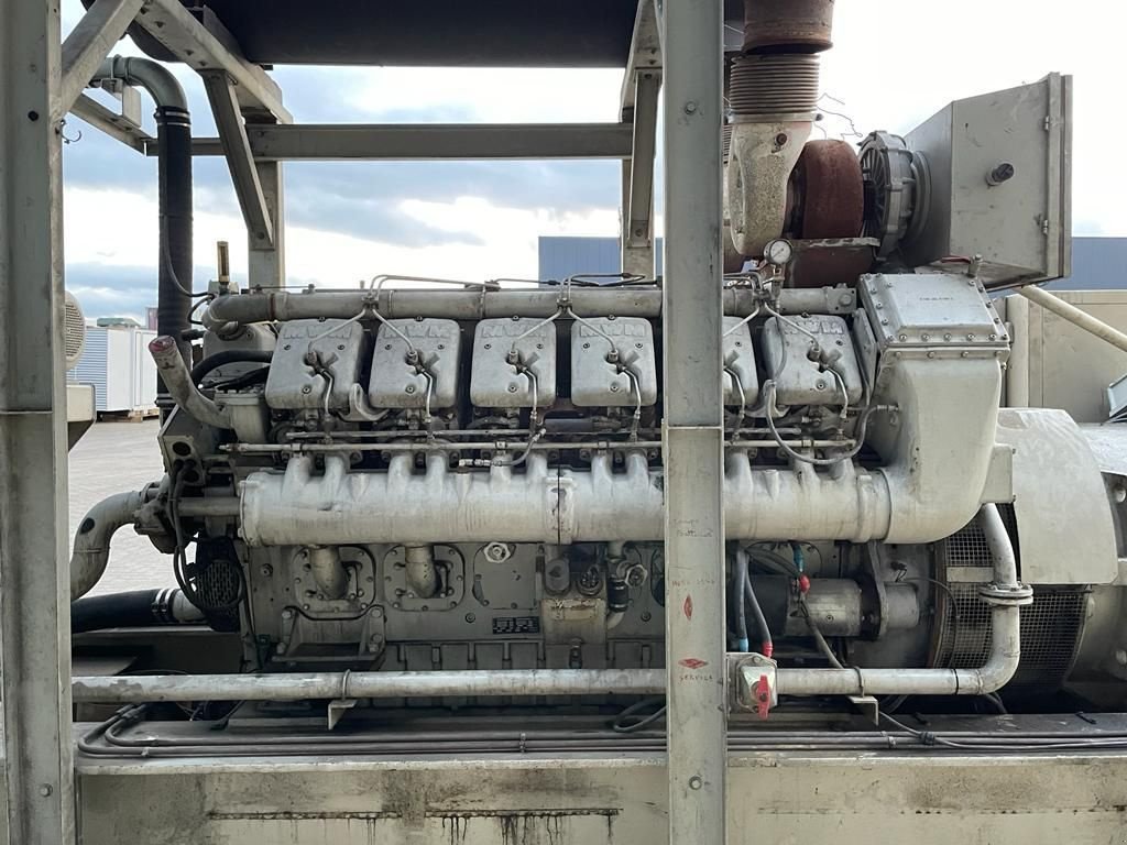 Notstromaggregat typu Deutz MWM TBD 604 BV12 Leroy Somer 1450 kVA generatorset ex emergency, Gebrauchtmaschine w VEEN (Zdjęcie 5)