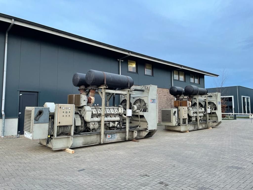 Notstromaggregat typu Deutz MWM TBD 604 BV12 Leroy Somer 1450 kVA generatorset ex emergency, Gebrauchtmaschine w VEEN (Zdjęcie 4)