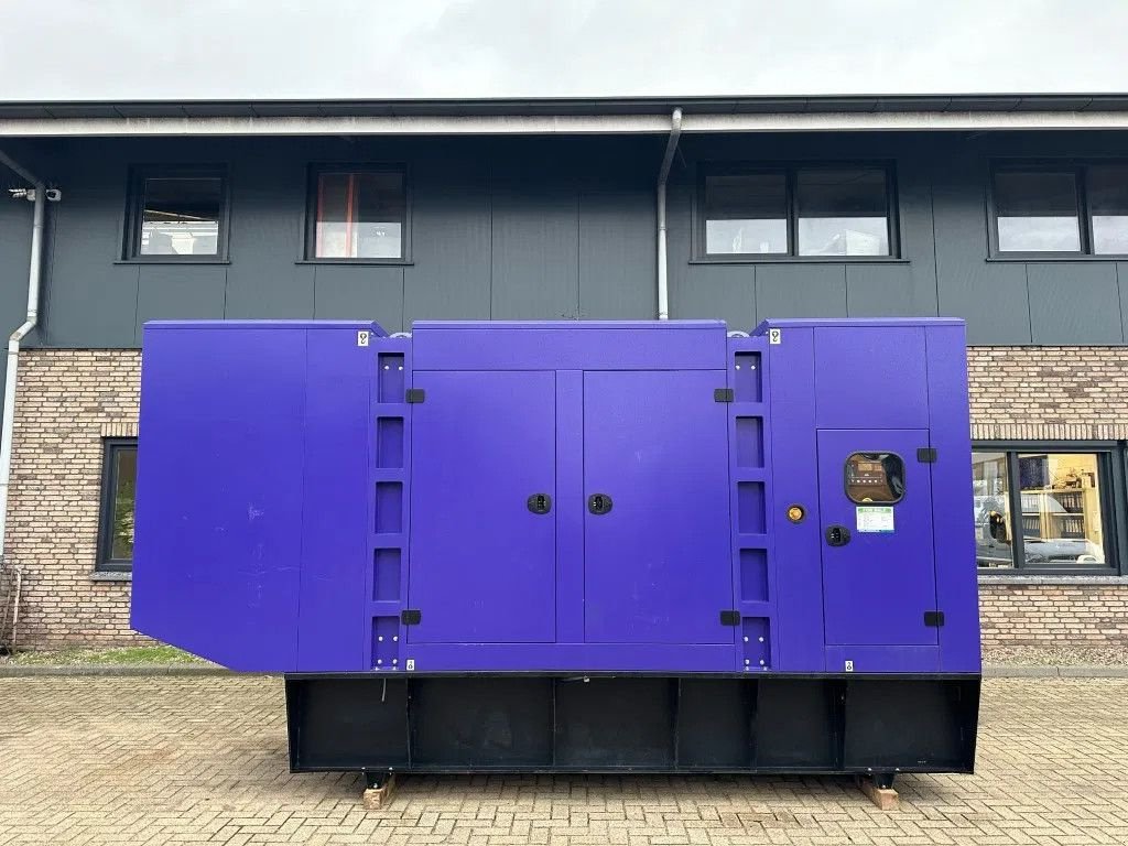 Notstromaggregat des Typs Doosan DP22LC Stamford 825 kVA Silent generatorset New !, Neumaschine in VEEN (Bild 1)