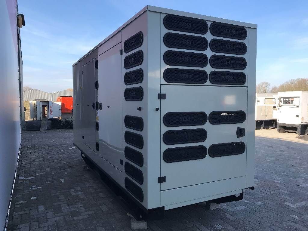 Notstromaggregat del tipo Doosan engine DP180LB - 710 kVA Generator - DPX-15562, Neumaschine In Oudenbosch (Immagine 2)