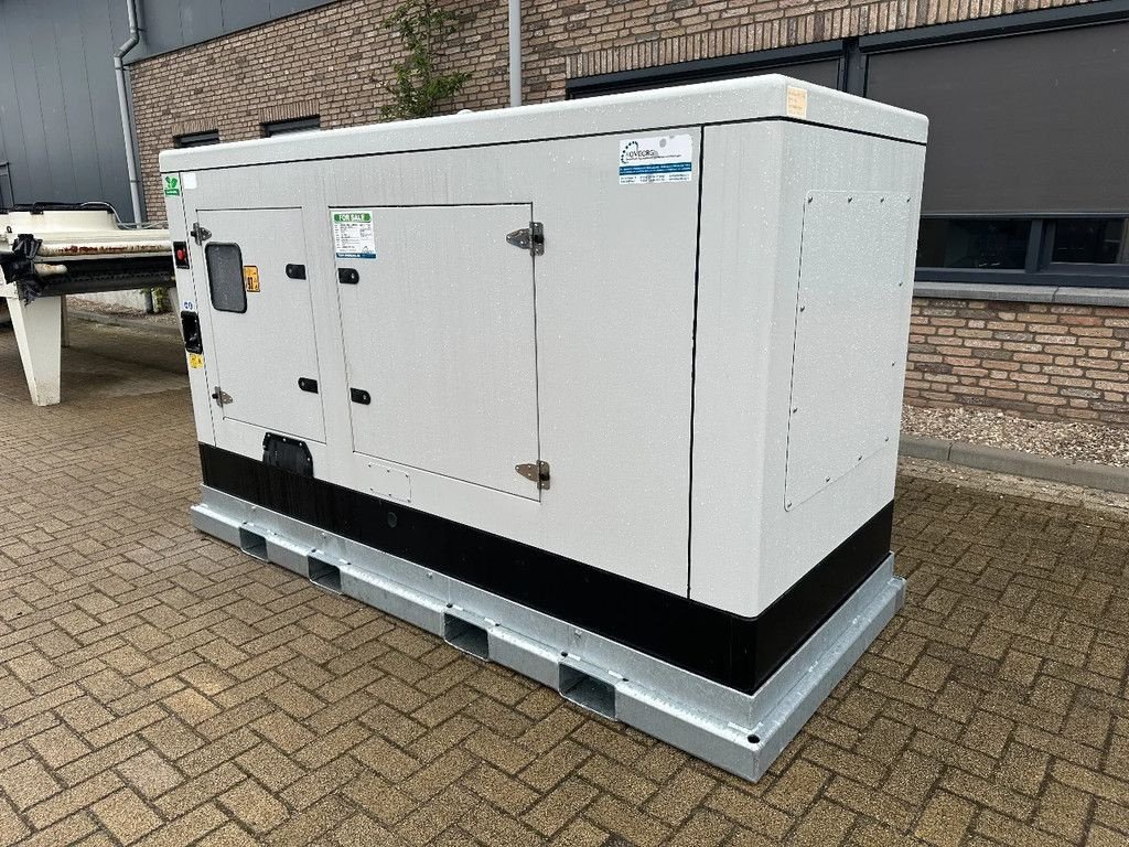 Notstromaggregat του τύπου Himoinsa HFW 120 Iveco FPT Stamford 120 kVA Silent Rental generatorset Ne, Neumaschine σε VEEN (Φωτογραφία 4)