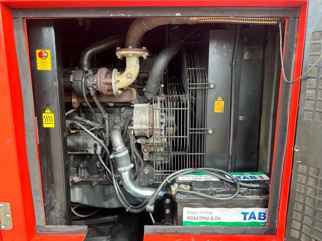 Notstromaggregat a típus Himoinsa HFW 45 Iveco FPT Mecc Alte Spa 45 kVA Silent generatorset, Gebrauchtmaschine ekkor: VEEN (Kép 9)