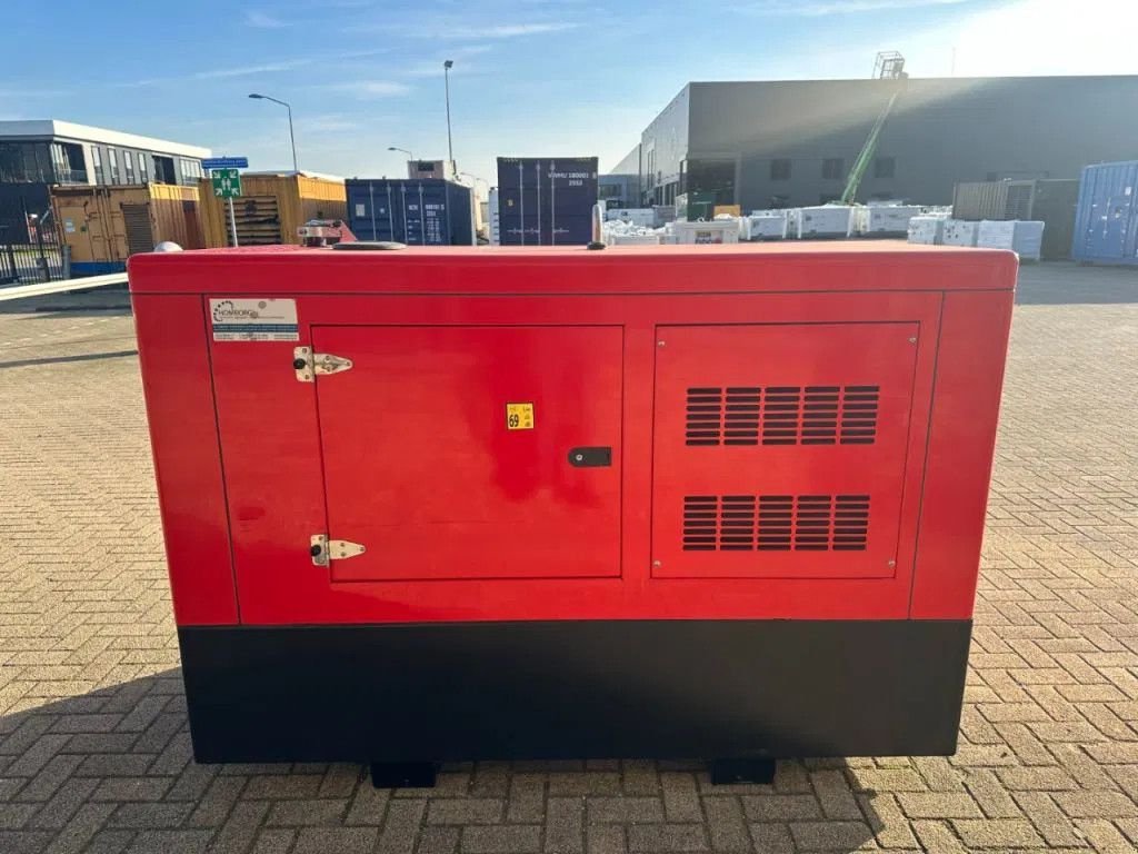 Notstromaggregat del tipo Himoinsa HYW 20 Yanmar Mecc Alte Spa 20 kVA Supersilent generatorset as N, Gebrauchtmaschine en VEEN (Imagen 11)