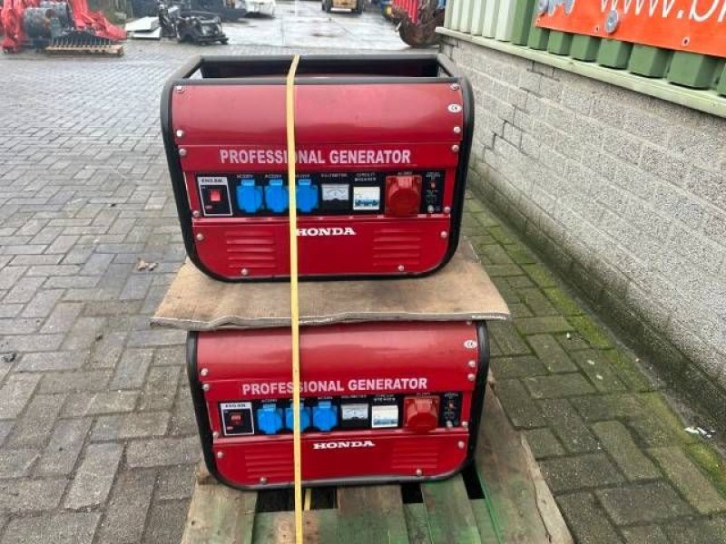 Notstromaggregat tip Honda OHV 6.5 KVA, Gebrauchtmaschine in Roosendaal (Poză 3)