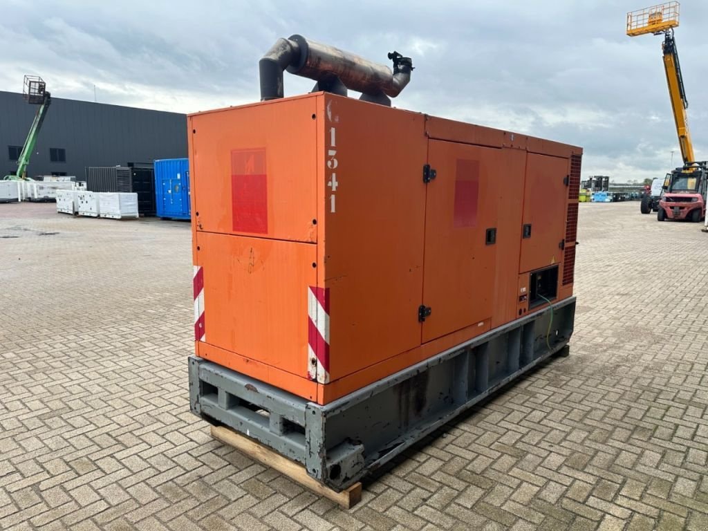 Notstromaggregat des Typs Ingersoll Rand G160 John Deere Leroy Somer 165 kVA Silent Rental generatorset, Gebrauchtmaschine in VEEN (Bild 7)