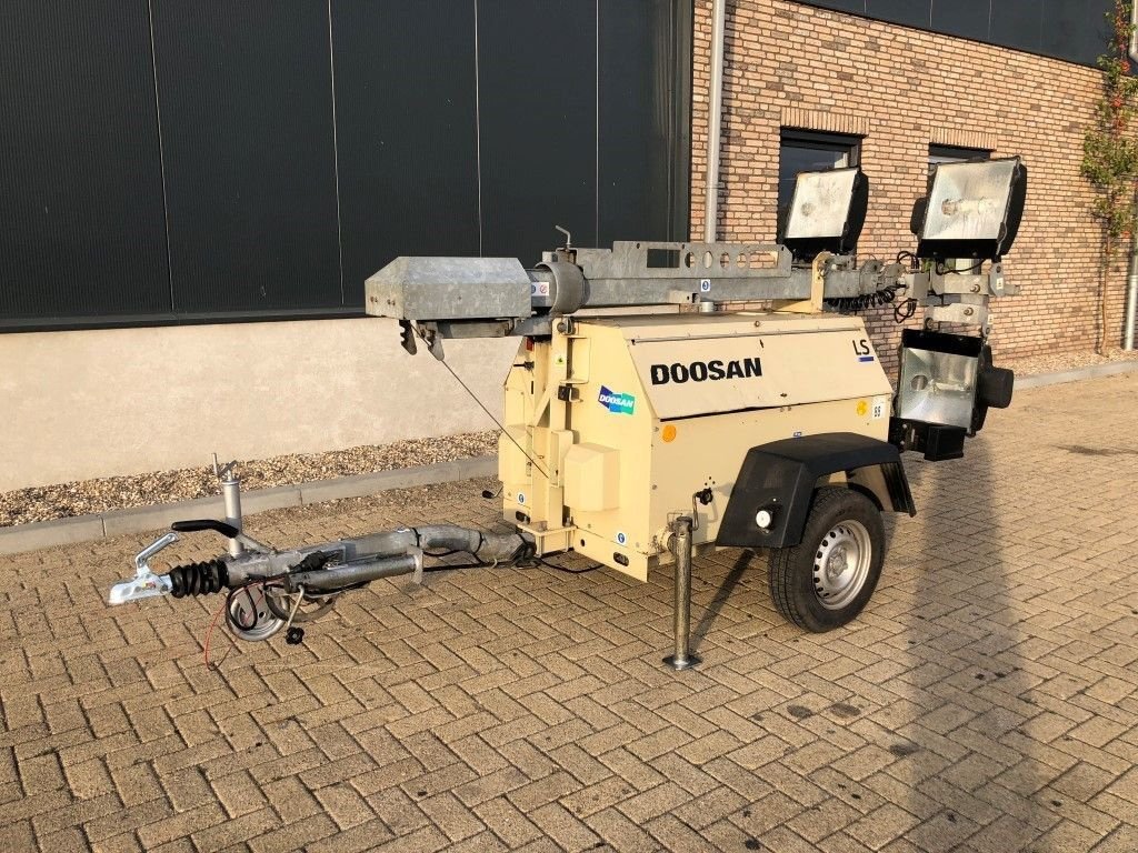 Notstromaggregat del tipo Ingersoll Rand Kubota LT6KA 9 meter light tower generator, Gebrauchtmaschine en VEEN (Imagen 1)