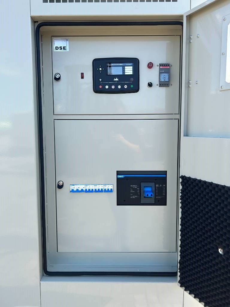 Notstromaggregat tip Iveco 16TE1W - 660 kVA Generator - DPX-20514, Neumaschine in Oudenbosch (Poză 8)
