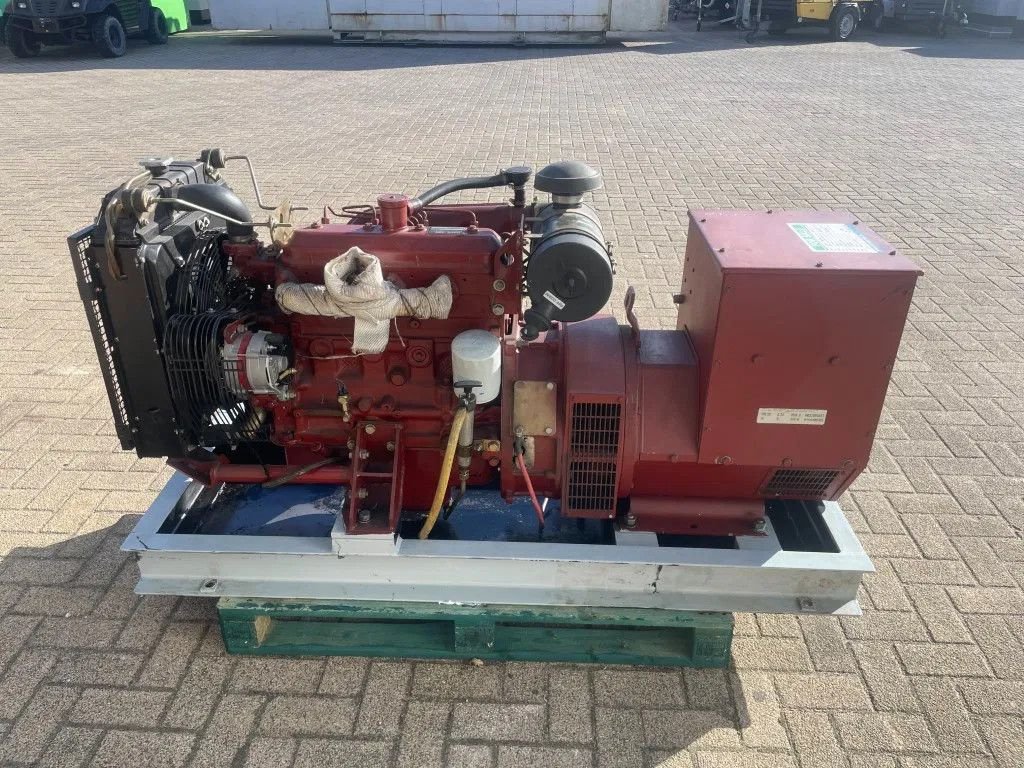 Notstromaggregat tipa Iveco 8041 I 06.55 A 500 - Stamford 50 kVA generatorset, Gebrauchtmaschine u VEEN (Slika 7)