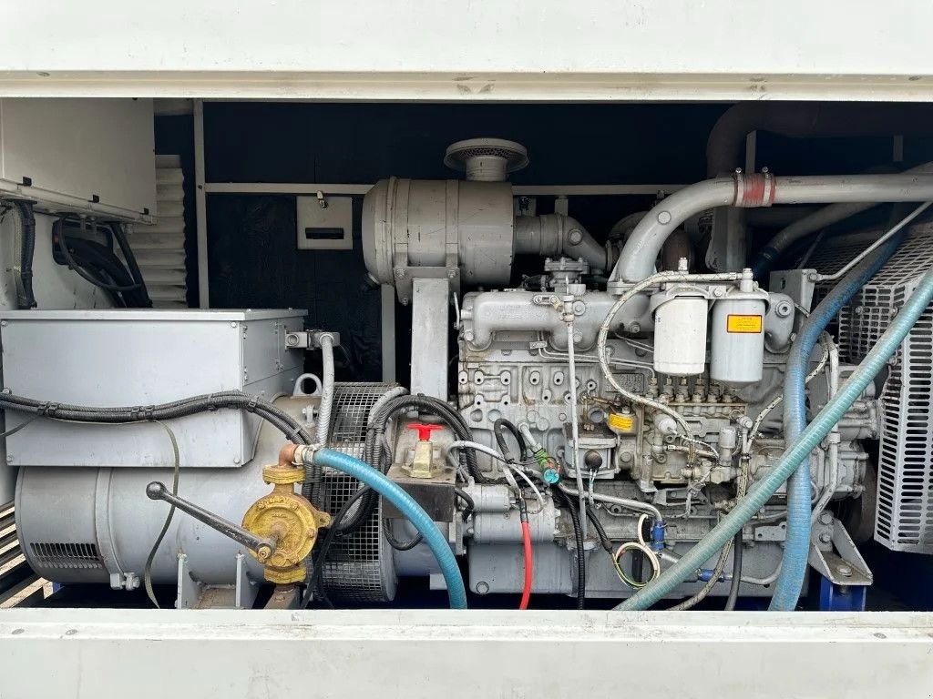 Notstromaggregat του τύπου Iveco 8361 SRI 26.06 Leroy Somer 200 kVA Silent generatorset, Gebrauchtmaschine σε VEEN (Φωτογραφία 9)