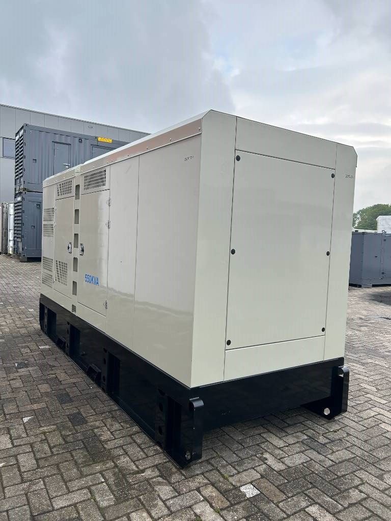 Notstromaggregat от тип Iveco CR13TE7W - 550 kVA Generator - DPX-20513, Neumaschine в Oudenbosch (Снимка 2)