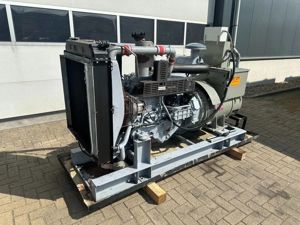 Notstromaggregat del tipo Iveco GE 8061 SRI 25.05 Leroy Somer 125 kVA generatorset, Gebrauchtmaschine In VEEN (Immagine 7)