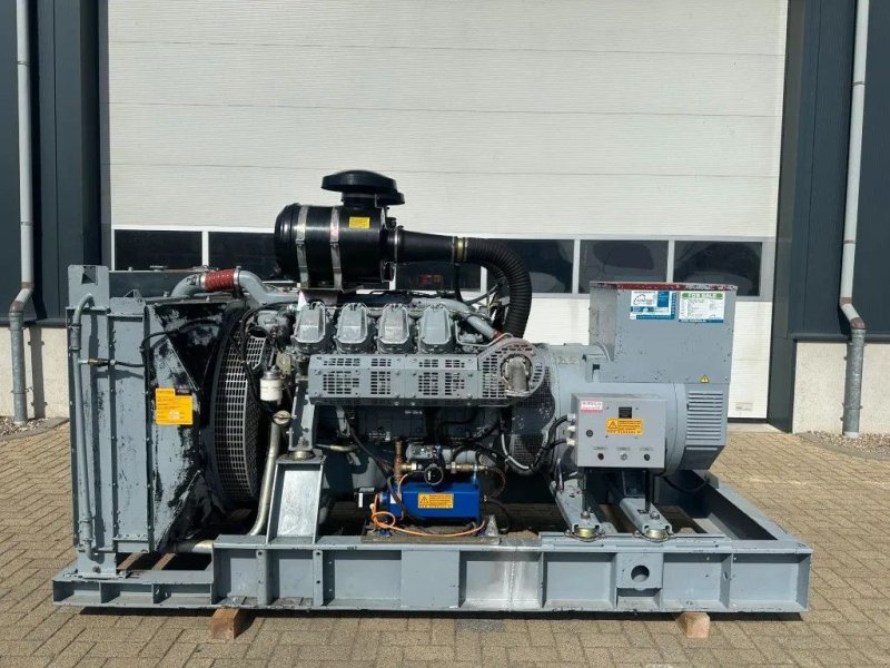 Notstromaggregat Türe ait Iveco GE 8281 SRI27 00A71 Mecc Alte Spa 450 kVA generatorset ex Emerge, Gebrauchtmaschine içinde VEEN