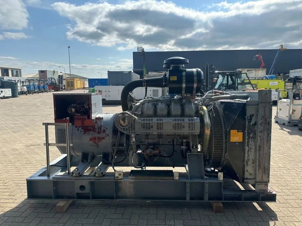 Notstromaggregat of the type Iveco GE 8281 SRI27 00A71 Mecc Alte Spa 450 kVA generatorset ex Emerge, Gebrauchtmaschine in VEEN (Picture 8)