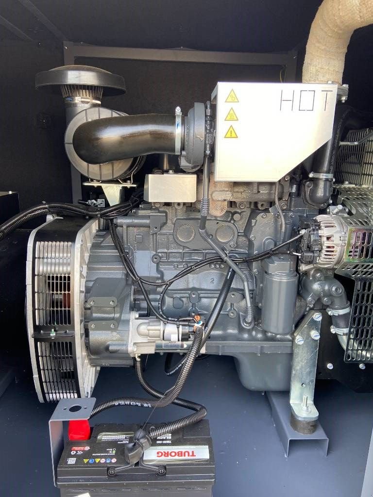 Notstromaggregat typu Iveco NEF45SM2 - 88 kVA Generator - DPX-17551, Neumaschine w Oudenbosch (Zdjęcie 9)