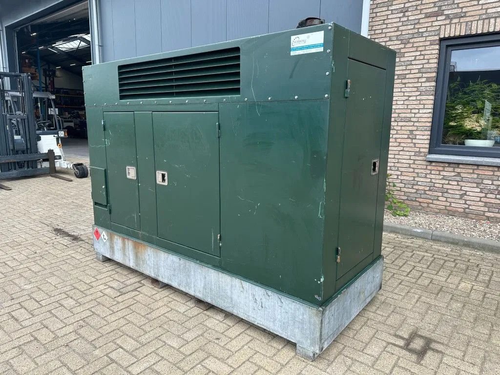 Notstromaggregat tip John Deere 6068 TF 258 Leroy Somer 165 kVA Supersilent Rental generatorset, Gebrauchtmaschine in VEEN (Poză 5)