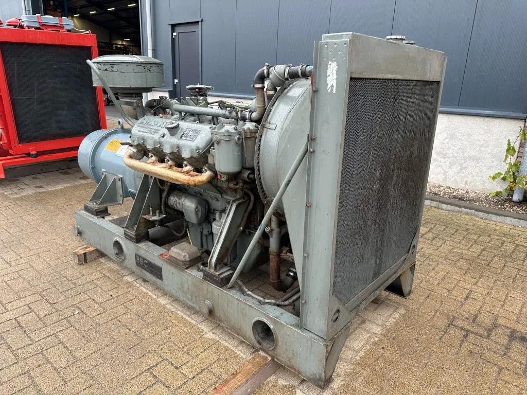 Notstromaggregat del tipo MAN D2148 MT 200 / 250 kVA generatorset Ex Emergency ! 231 hours, Gebrauchtmaschine en VEEN (Imagen 10)