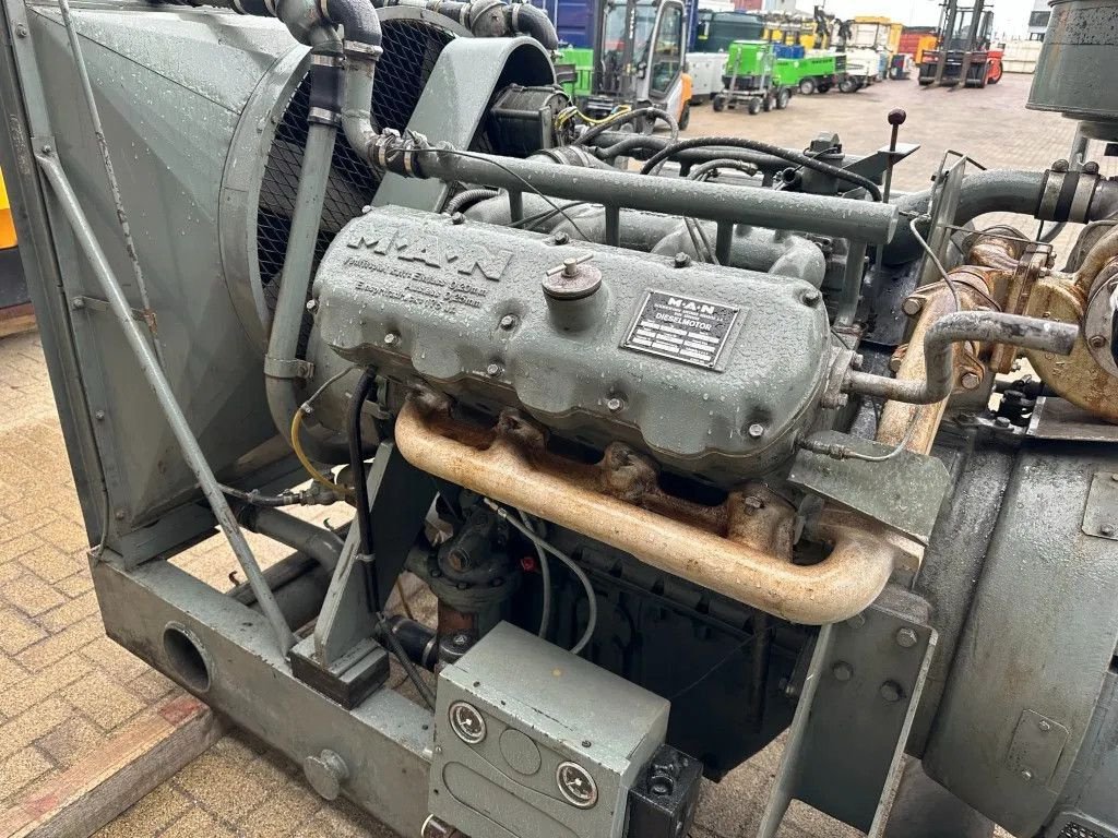 Notstromaggregat del tipo MAN D2148 MT 200 / 250 kVA generatorset Ex Emergency ! 231 hours, Gebrauchtmaschine en VEEN (Imagen 9)