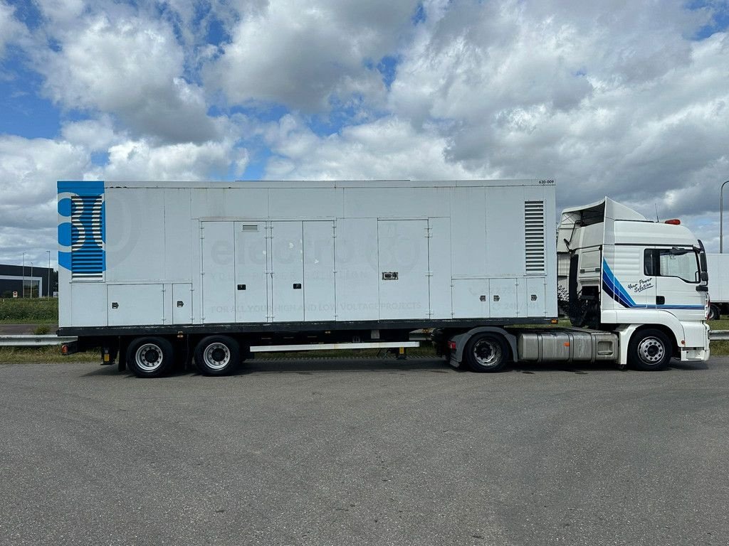 Notstromaggregat of the type MAN TGA18.430 4x2 Tractor Head + 635 kVA Silent generator on tra, Gebrauchtmaschine in Velddriel (Picture 5)