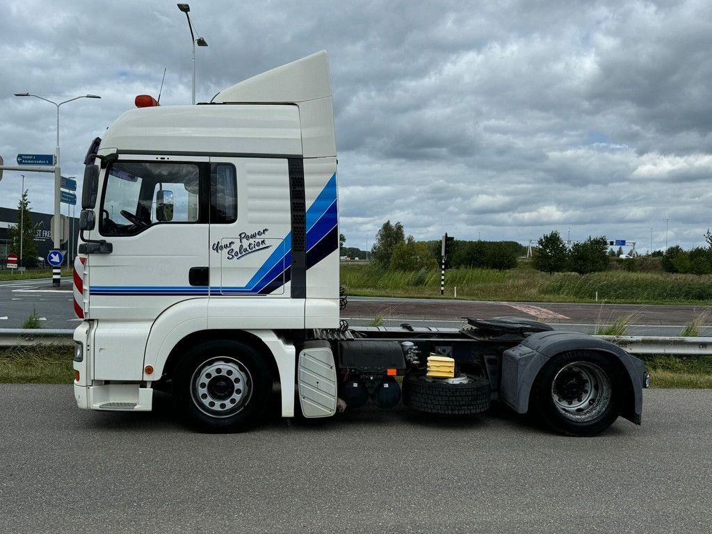 Notstromaggregat Türe ait MAN TGA18.430 4x2 Tractor Head + 635 kVA Silent generator on tra, Gebrauchtmaschine içinde Velddriel (resim 9)