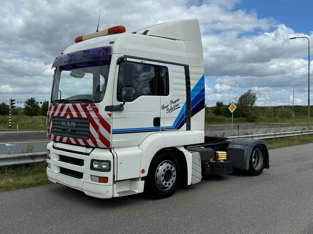 Notstromaggregat typu MAN TGA18.430 4x2 Tractor Head + 635 kVA Silent generator on tra, Gebrauchtmaschine w Velddriel (Zdjęcie 8)