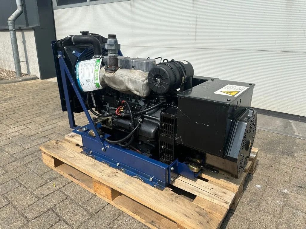 Notstromaggregat του τύπου Mitsubishi S4L Stamford 15 kVA generatorset as New ! 324 hours, Gebrauchtmaschine σε VEEN (Φωτογραφία 4)