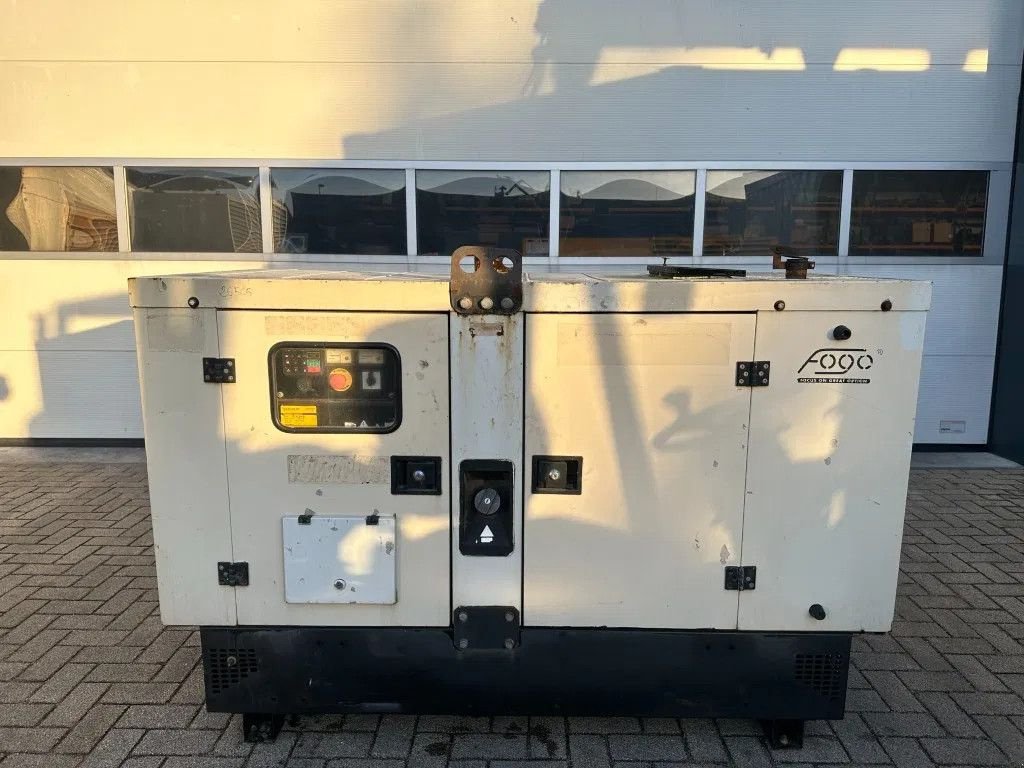 Notstromaggregat от тип Mitsubishi S4Q Fogo Mecc Alte Spa 20 kVA Silent generatorset, Gebrauchtmaschine в VEEN (Снимка 1)