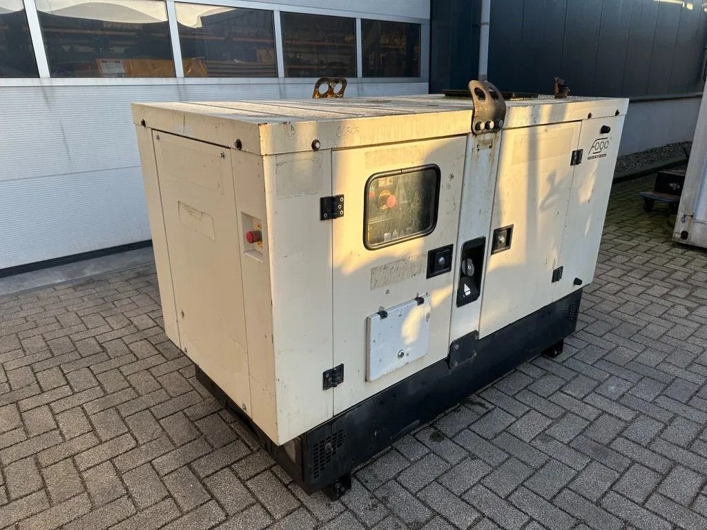 Notstromaggregat от тип Mitsubishi S4Q Fogo Mecc Alte Spa 20 kVA Silent generatorset, Gebrauchtmaschine в VEEN (Снимка 8)