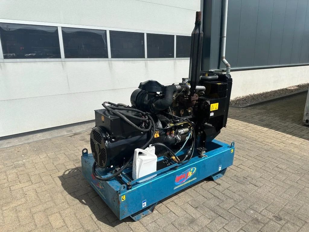 Notstromaggregat του τύπου Perkins 1004-4 Marelli 42 kVA Noodstroom generatorset as New ! 141 hours, Gebrauchtmaschine σε VEEN (Φωτογραφία 8)