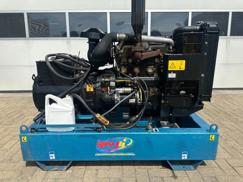 Notstromaggregat Türe ait Perkins 1004-4 Marelli 42 kVA Noodstroom generatorset as New ! 141 hours, Gebrauchtmaschine içinde VEEN (resim 3)