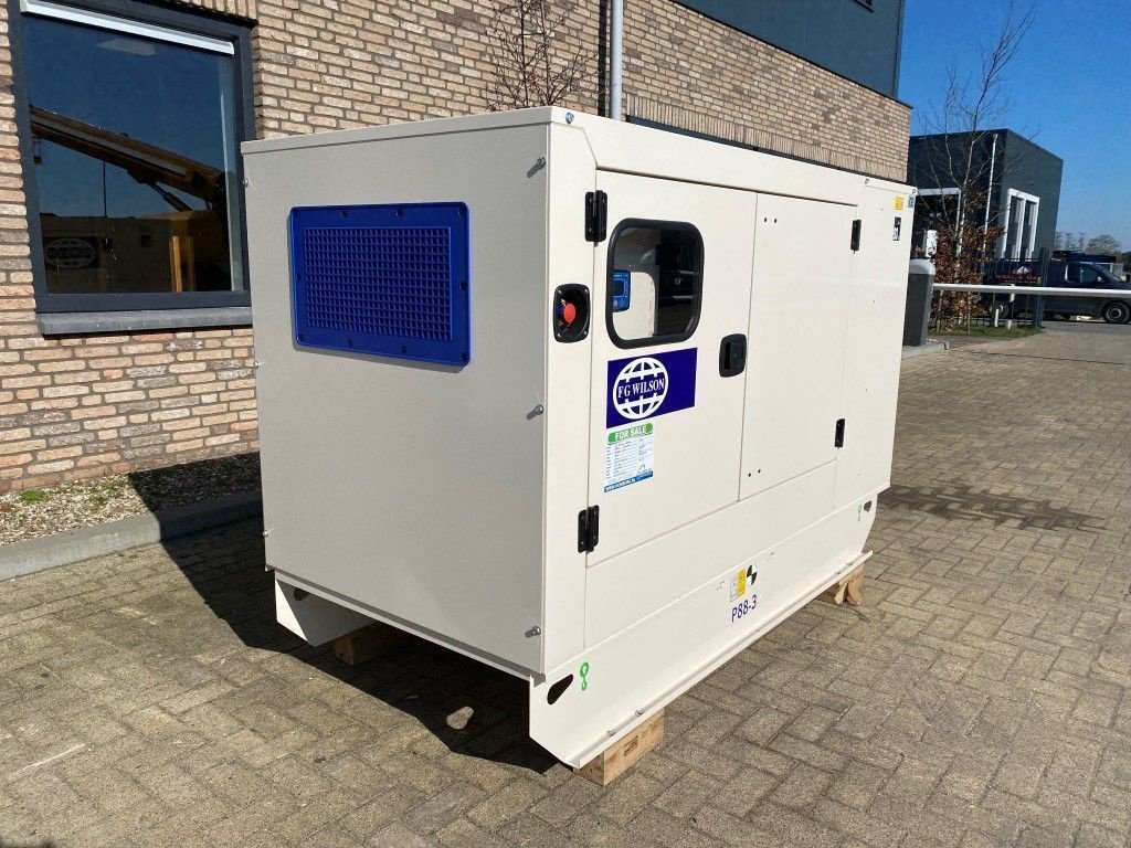 Notstromaggregat a típus Perkins 1104A-44T FG Wilson 88 kVA Supersilent generatorset New !, Neumaschine ekkor: VEEN (Kép 1)