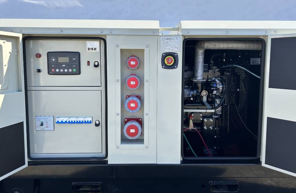 Notstromaggregat typu Perkins 1104A-44TG2 - 88 kVA Generator - DPX-19805, Neumaschine v Oudenbosch (Obrázek 5)