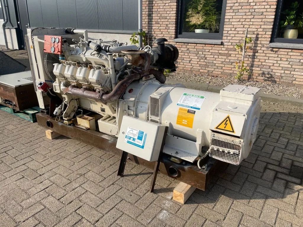 Notstromaggregat typu Perkins 125 kVA generatorset ONLY 256 HOURS!!!, Gebrauchtmaschine v VEEN (Obrázek 3)