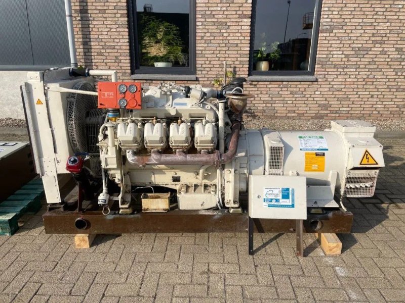 Notstromaggregat des Typs Perkins 125 kVA generatorset ONLY 256 HOURS!!!, Gebrauchtmaschine in VEEN