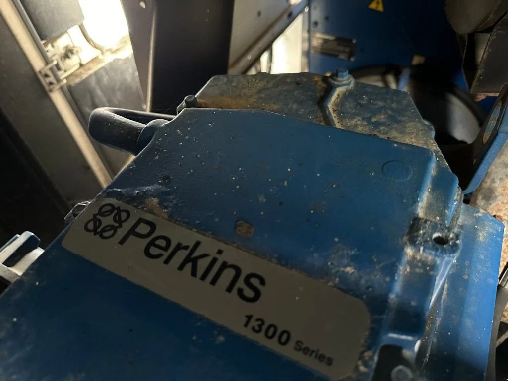 Notstromaggregat van het type Perkins 1300 Serie FG Wilson 275 kVA Silent generatorset, Gebrauchtmaschine in VEEN (Foto 7)